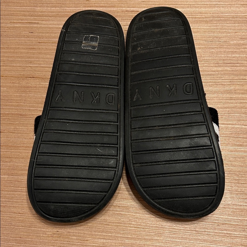 DKNY Black Slides with White Logo - Picture 2 of 4